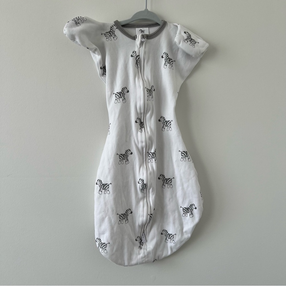 Amazing baby Sack Half-Length Sleeves & Cuffs 3-6 Mo Medium (14-21 Pound